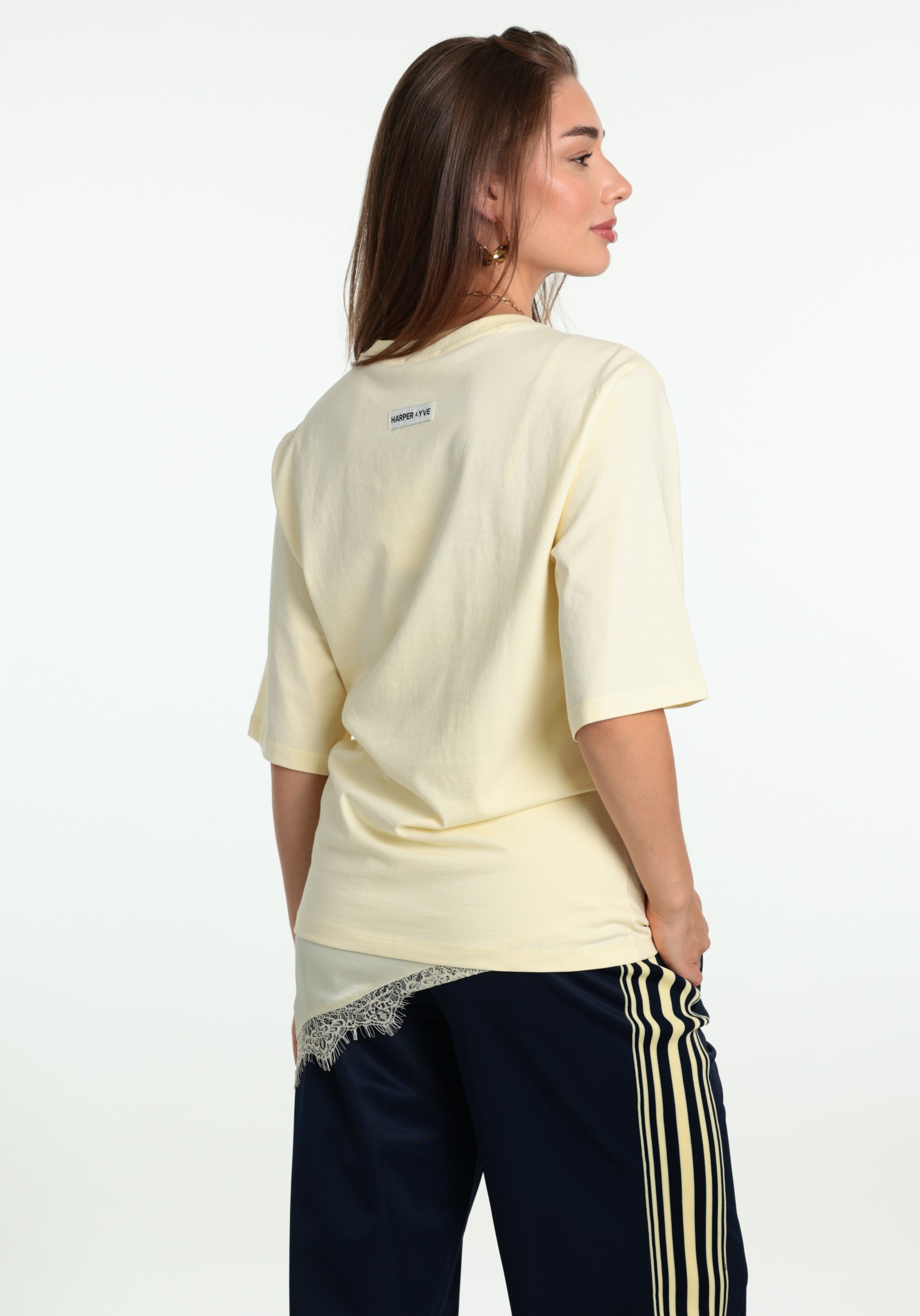 Harper & Yve T-shirt Chill but glam AW6Y304 Licht geel