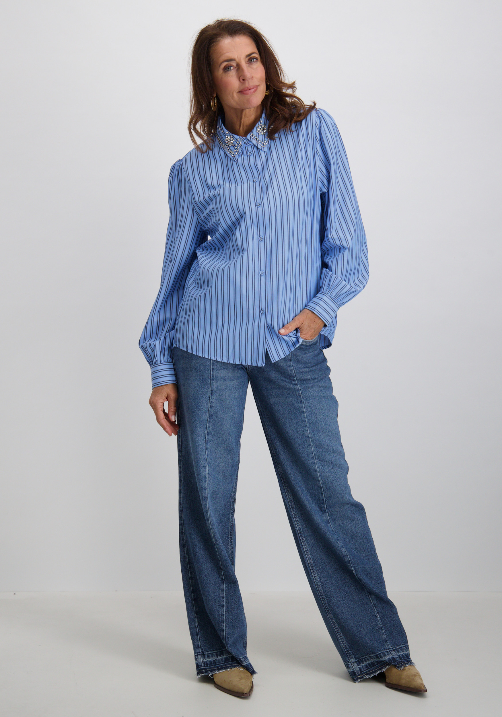 Aaiko BV Blouse Fenne Strass VIS 525 Licht blauw