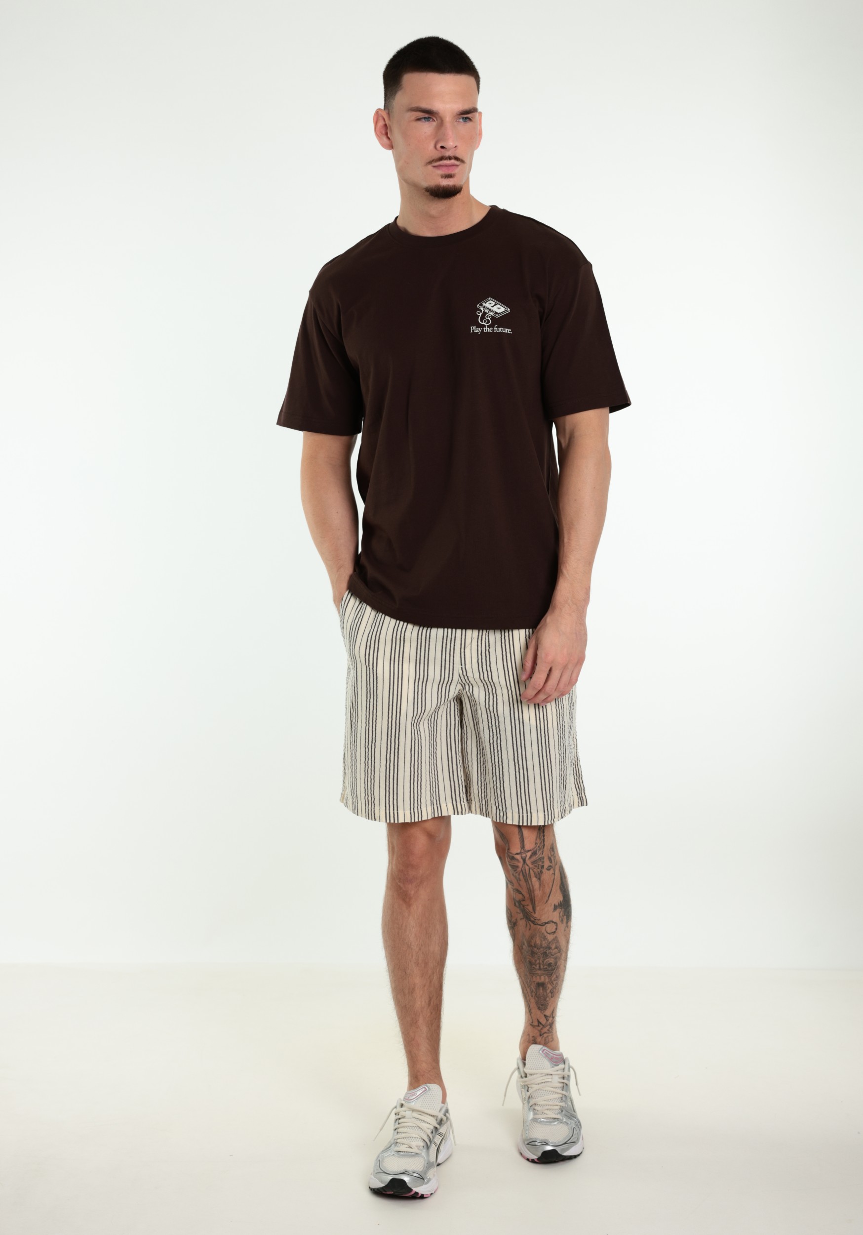 ONLY & SONS T-shirt Vibes 22039617 Donker bruin