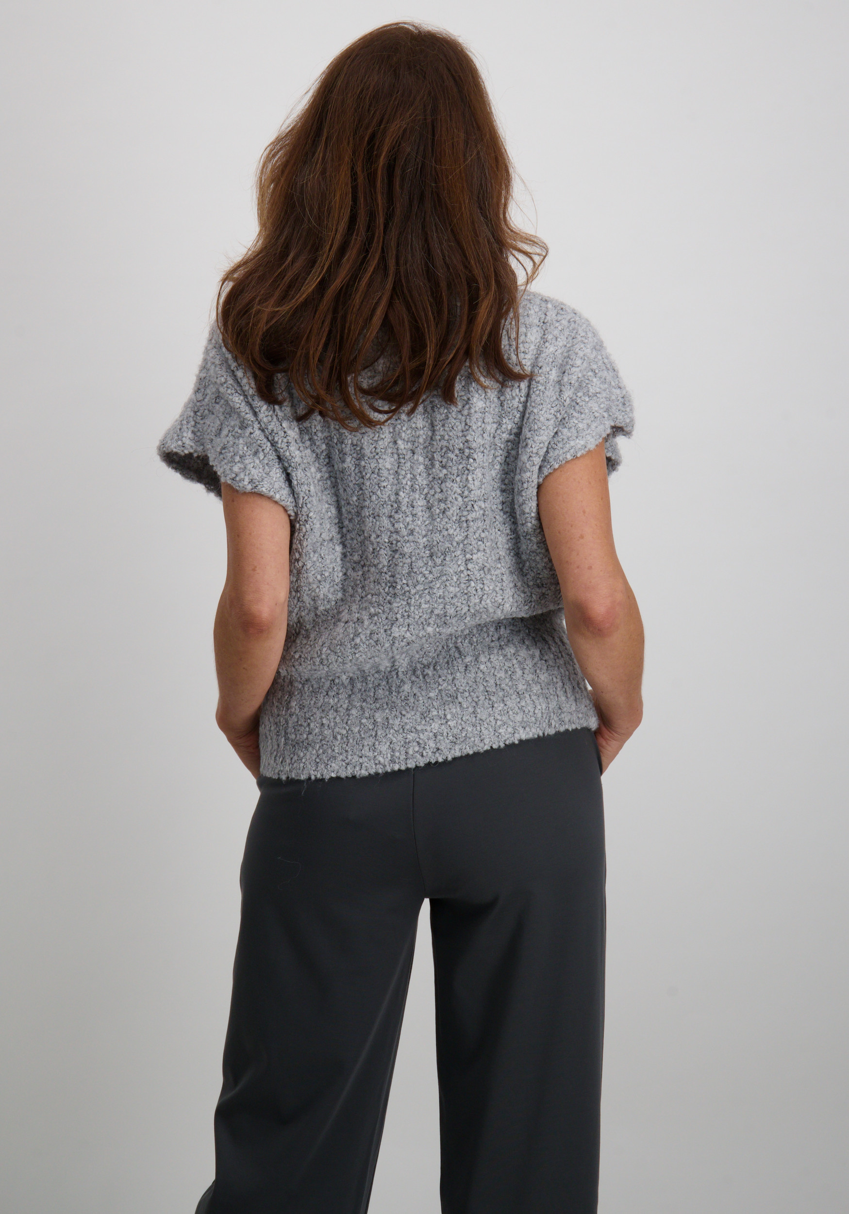 Geisha Spencer pearls and stones 54891-70 Grijs