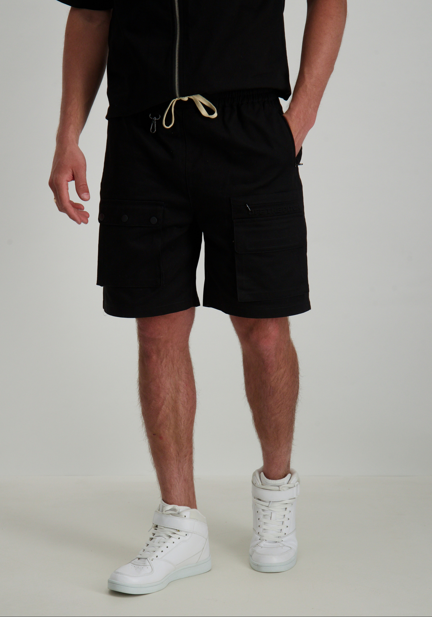 Off The Pitch Korte broek Utility cargo OTP241003 Zwart