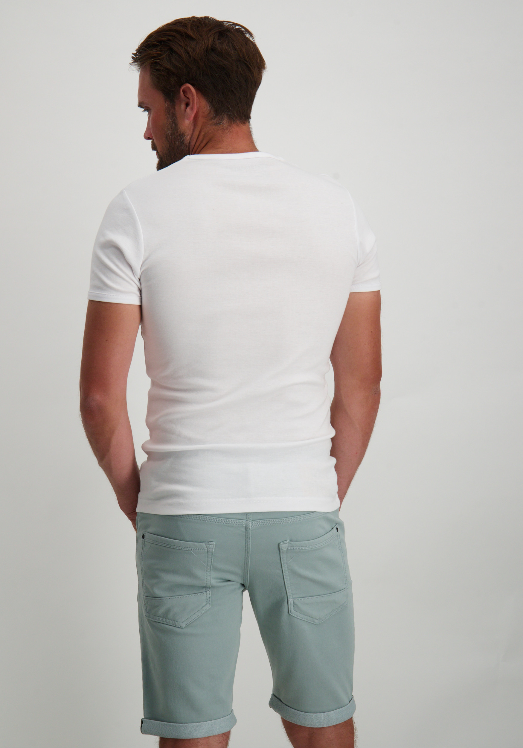 Garage Basic semi bodyfit t-shirt ronde hals 0301 Wit