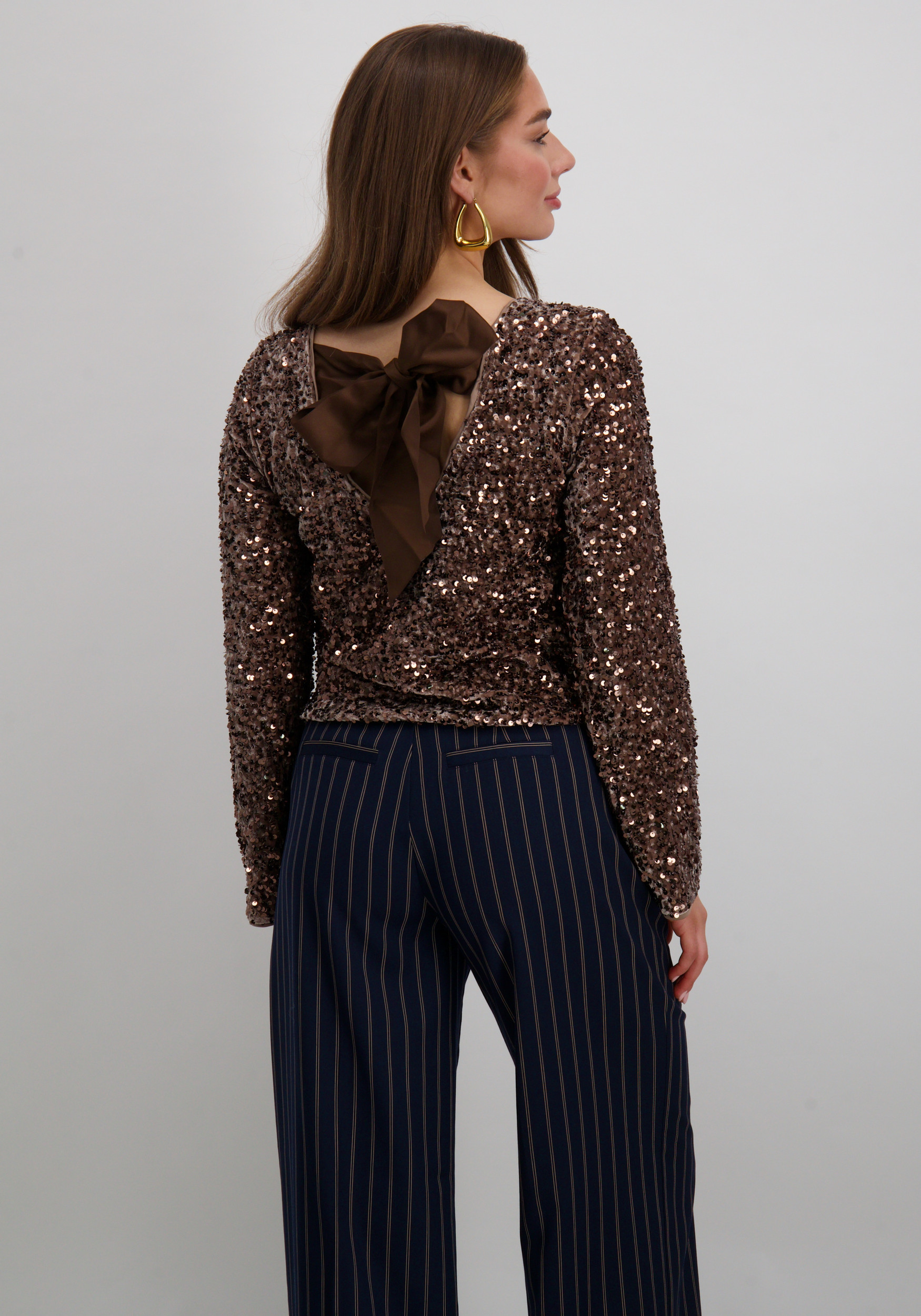 Only Top Confidence 15360166 Bruin