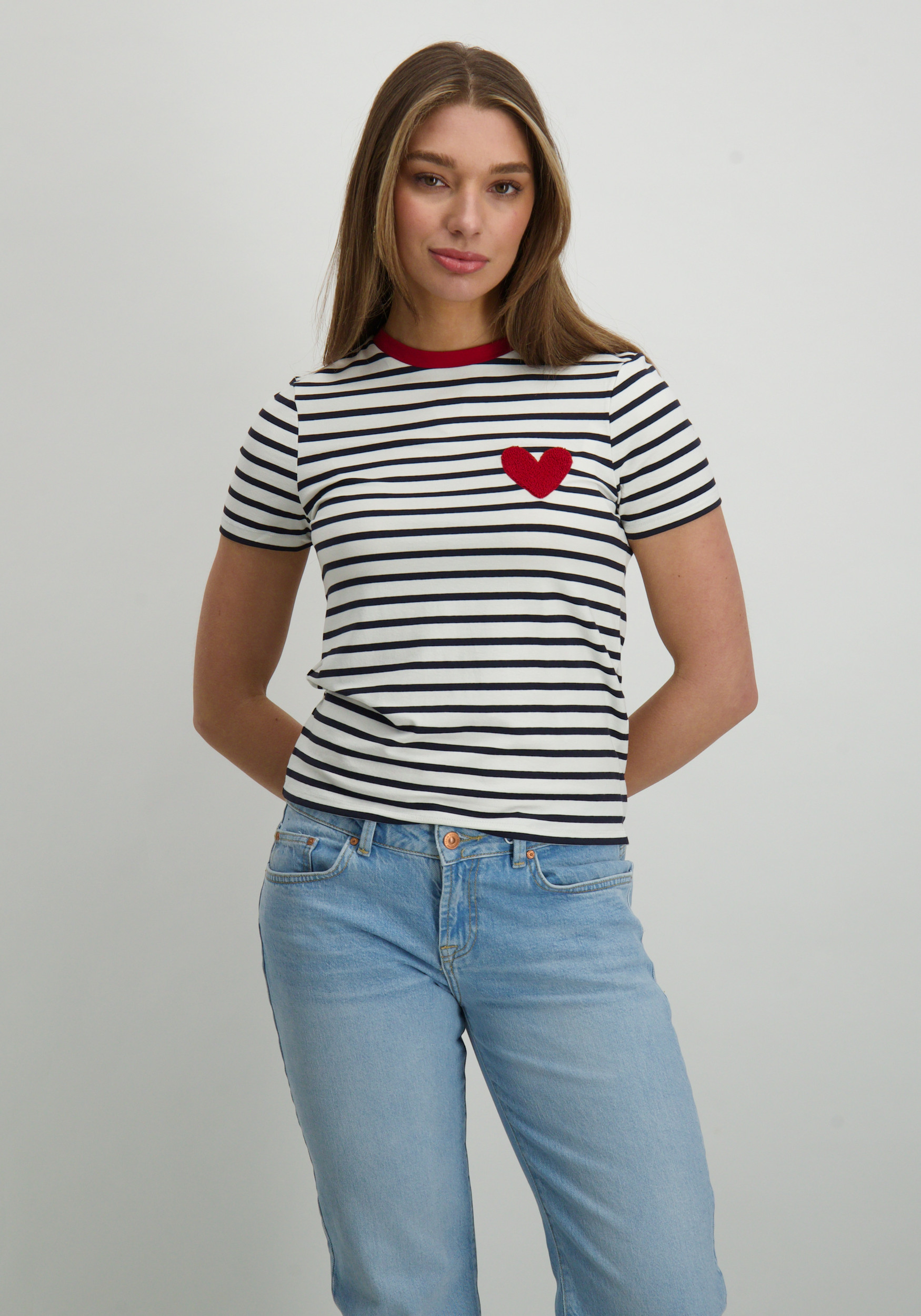 Only T-shirt Heart life 15318959 Wit design