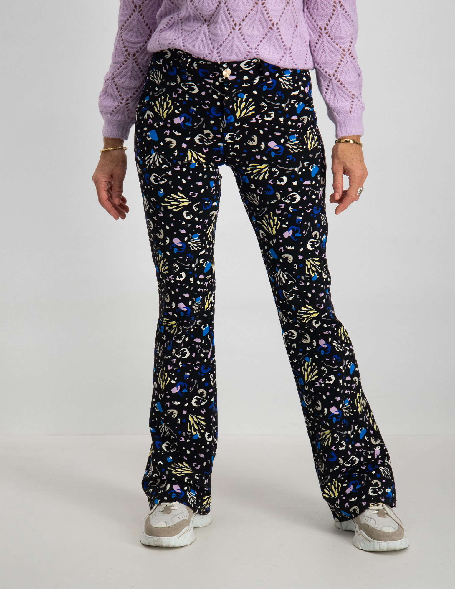 Tramontana Broek Abstracte bloemenprint Q07-09-101 Zwart