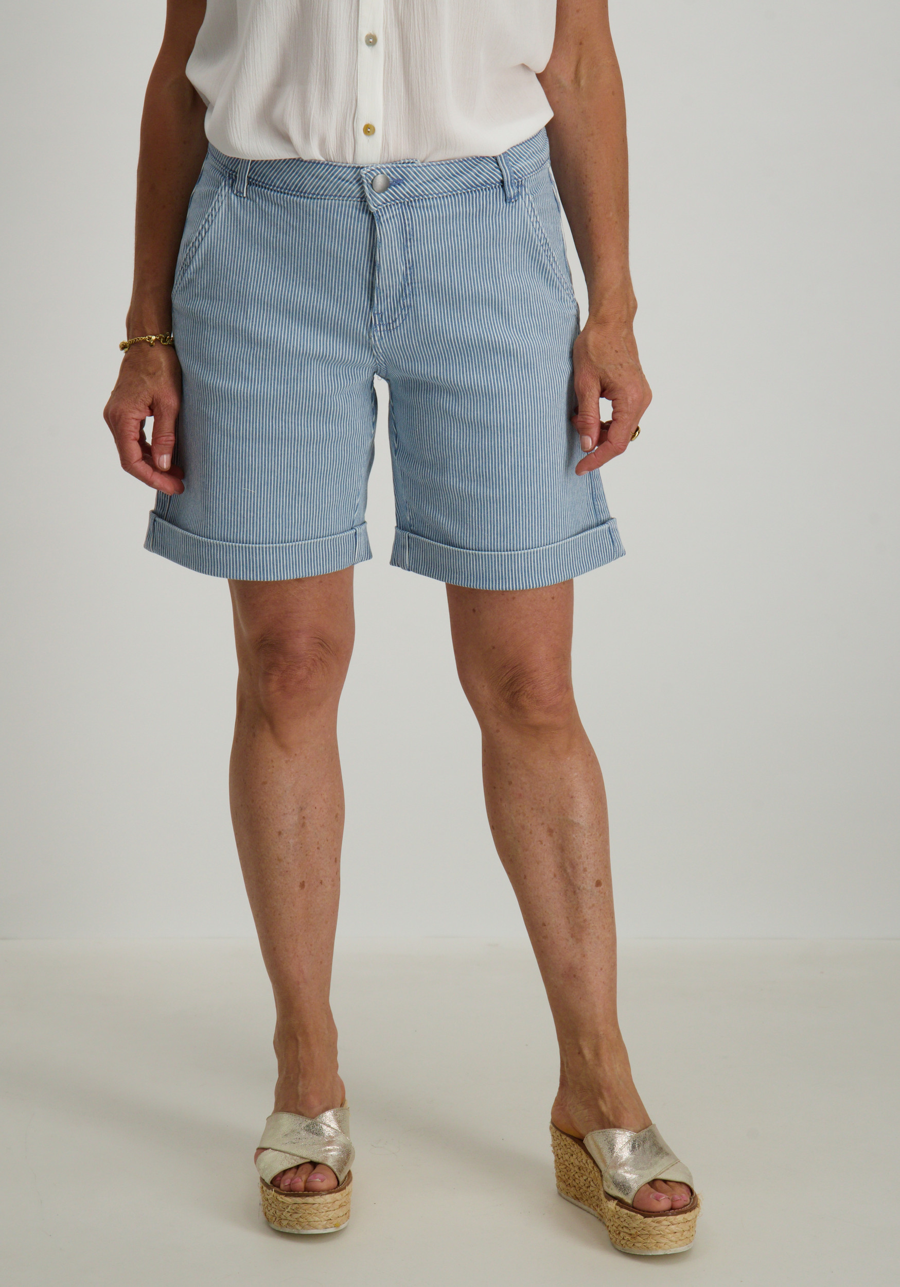 Culture Short Milky 50110550 Licht blauw