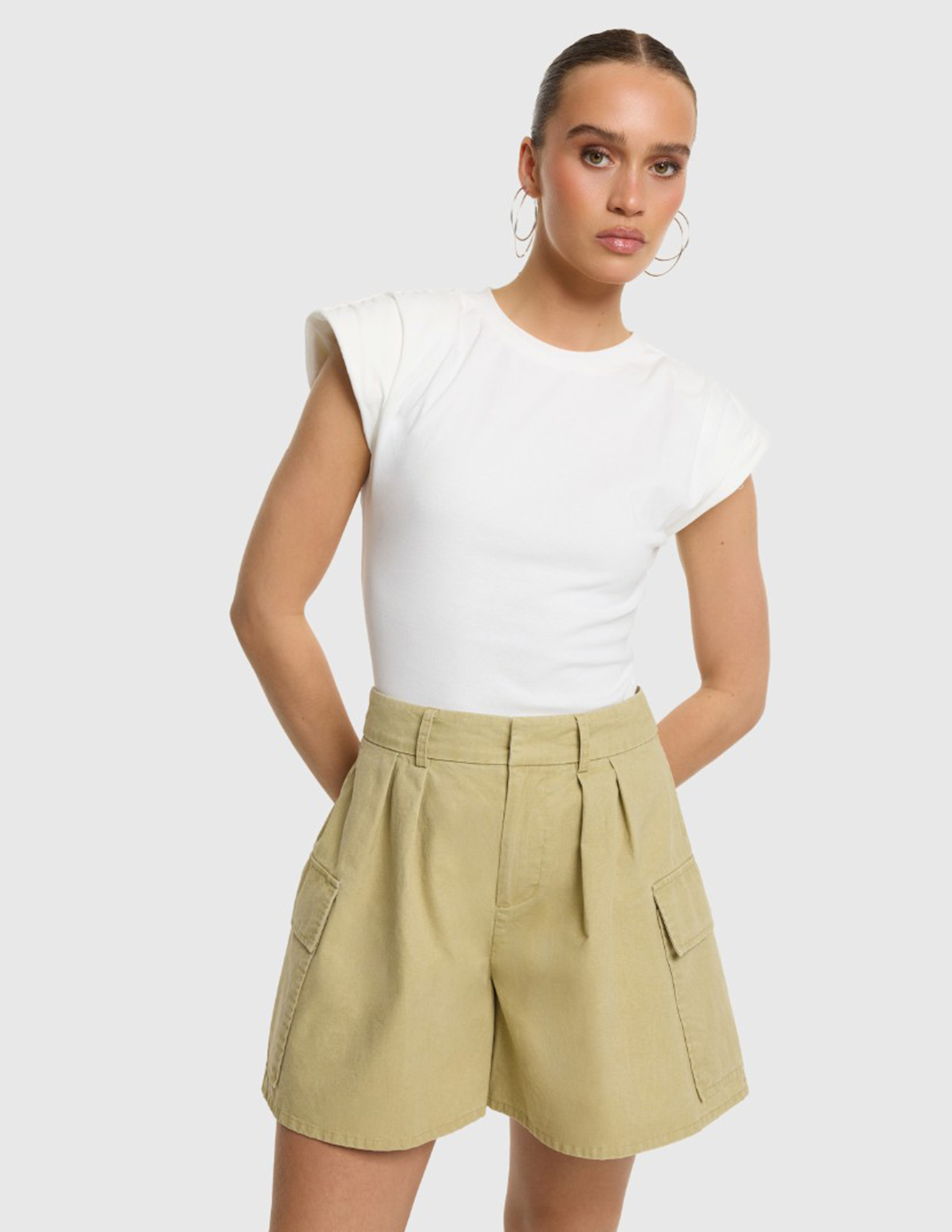 Refined Department Short Uma R2606241206 Zand