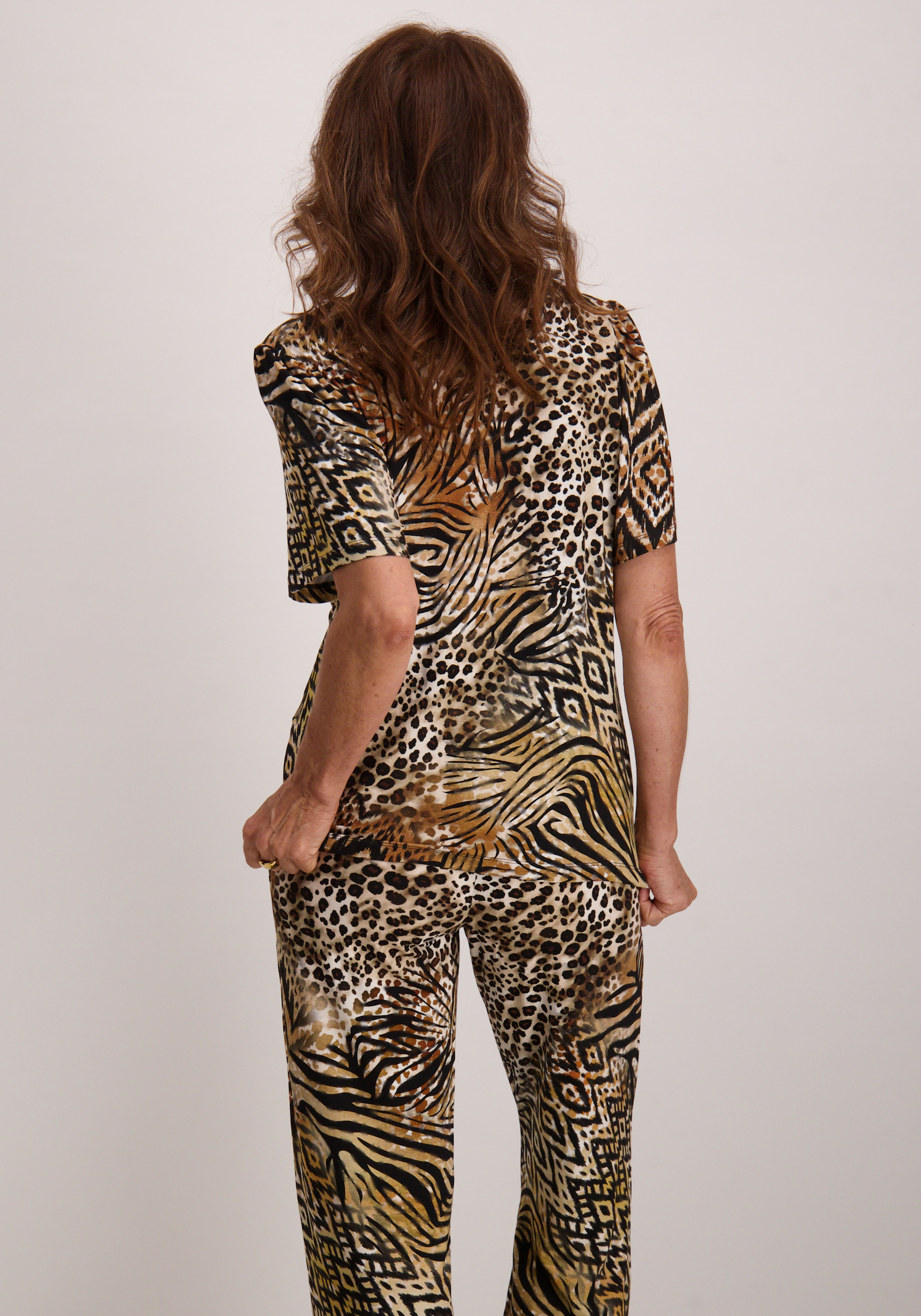 Geisha T-shirt all-over print 52445-60 JAZZ Donker bruin