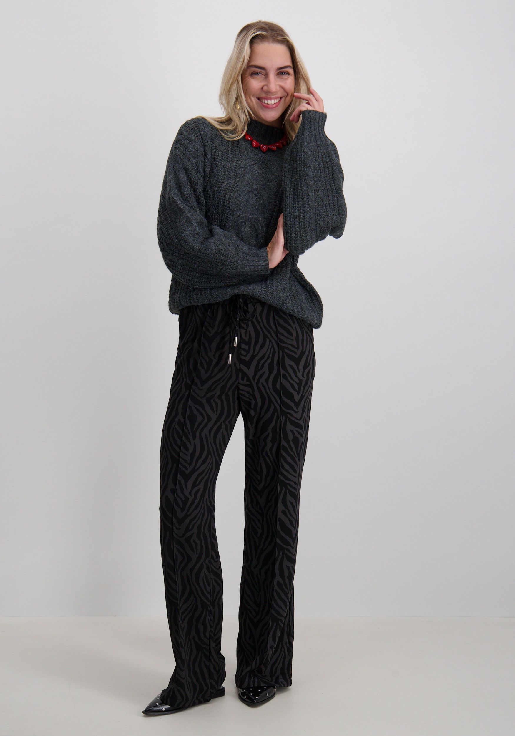 Lofty Manner Trui Dagmar QK06.1KW Grijs