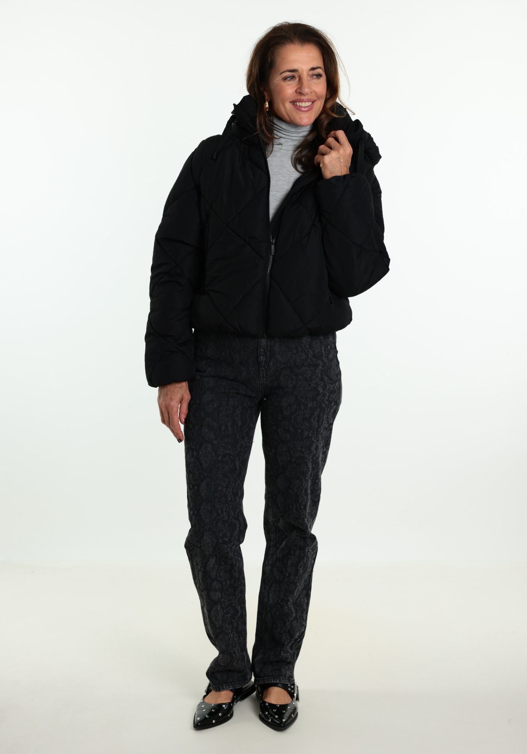 ONLY Winterjas Maggi 15373232 Zwart