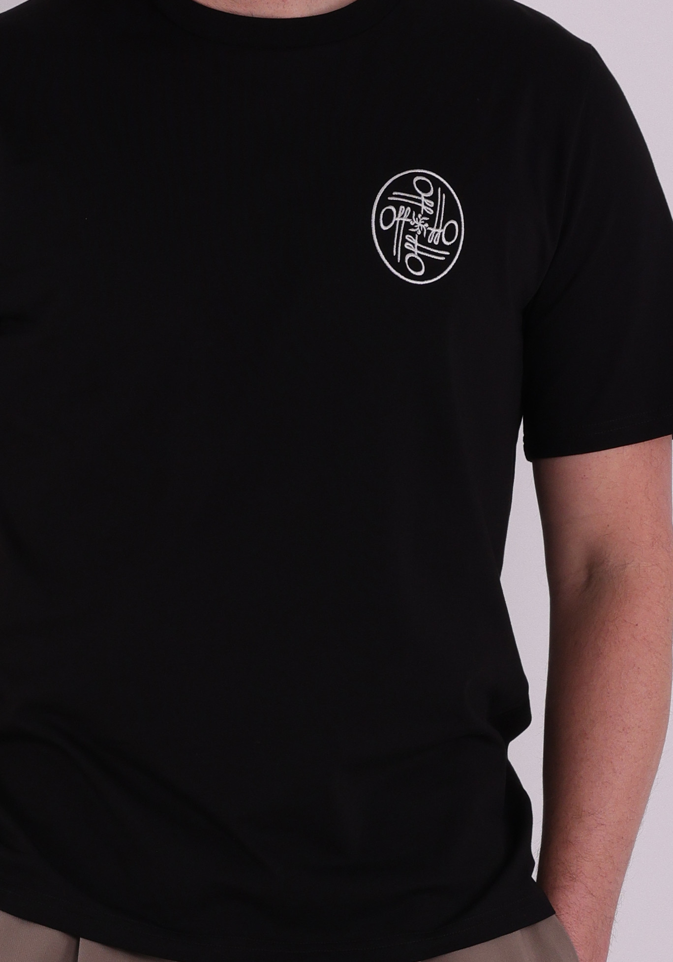 Off The Pitch T-shirt Never settle OTP261032 Zwart