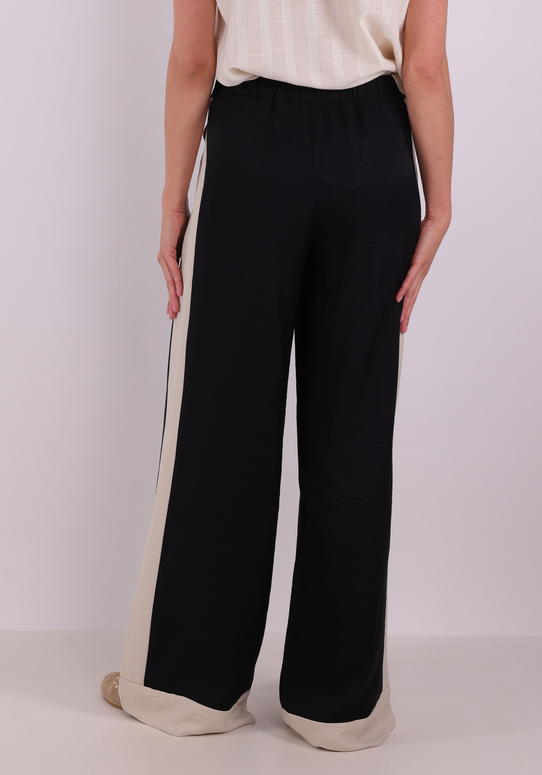 Jansen Amsterdam Broek OLENE SS26 Zwart