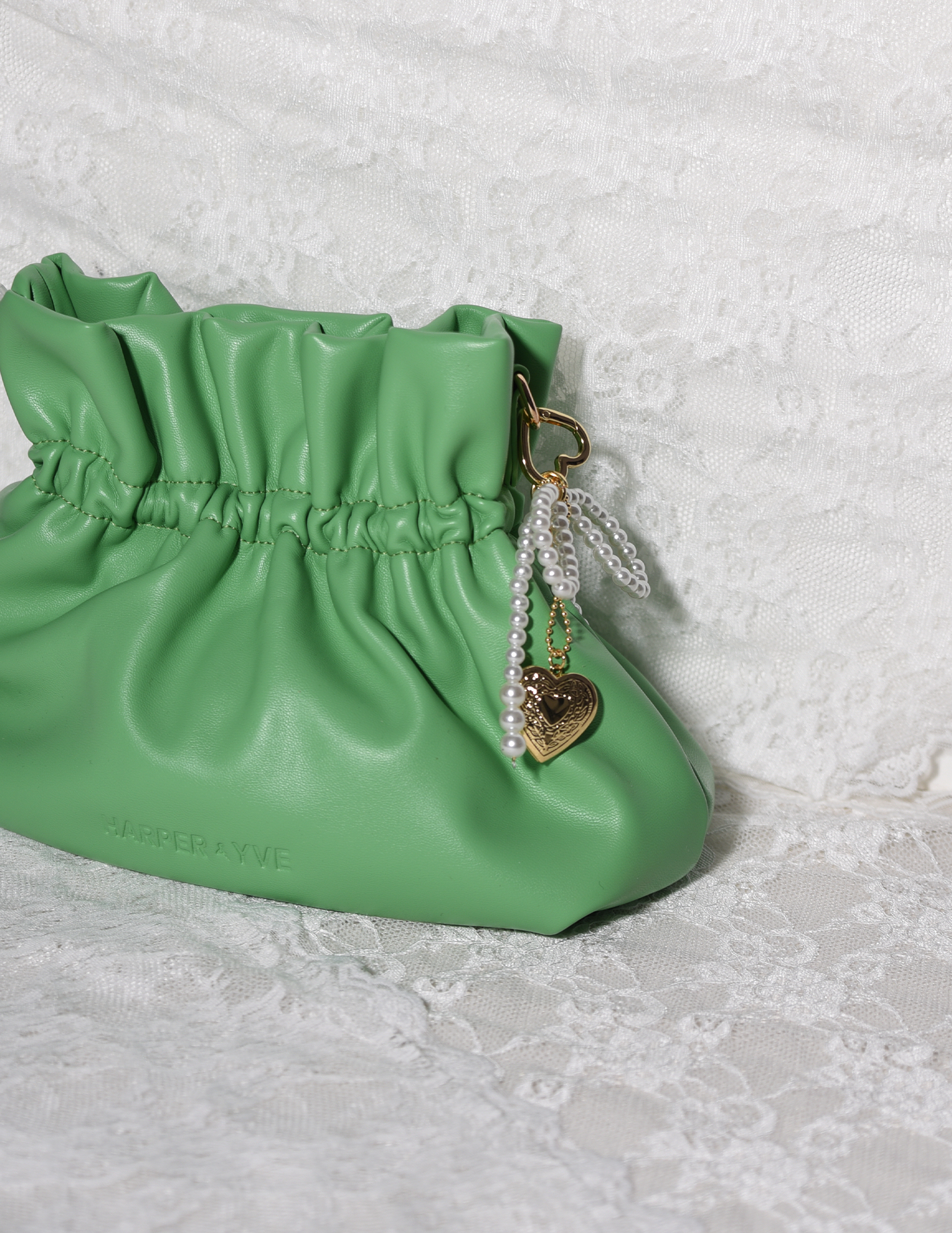 Be'Lieve Bag charm Pearl strik 87820251029001 Wit