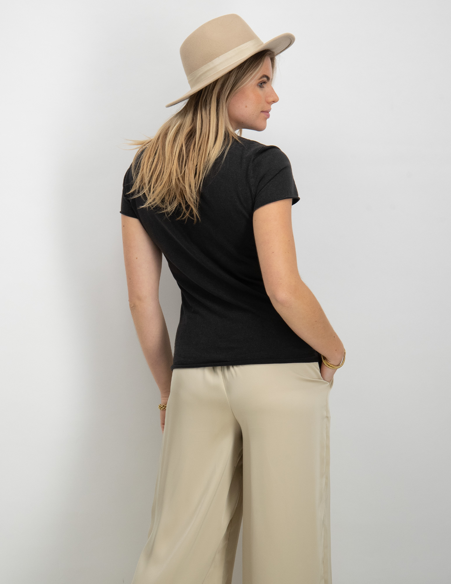 Only T-shirt Lucy 15215721 Donker Grijs