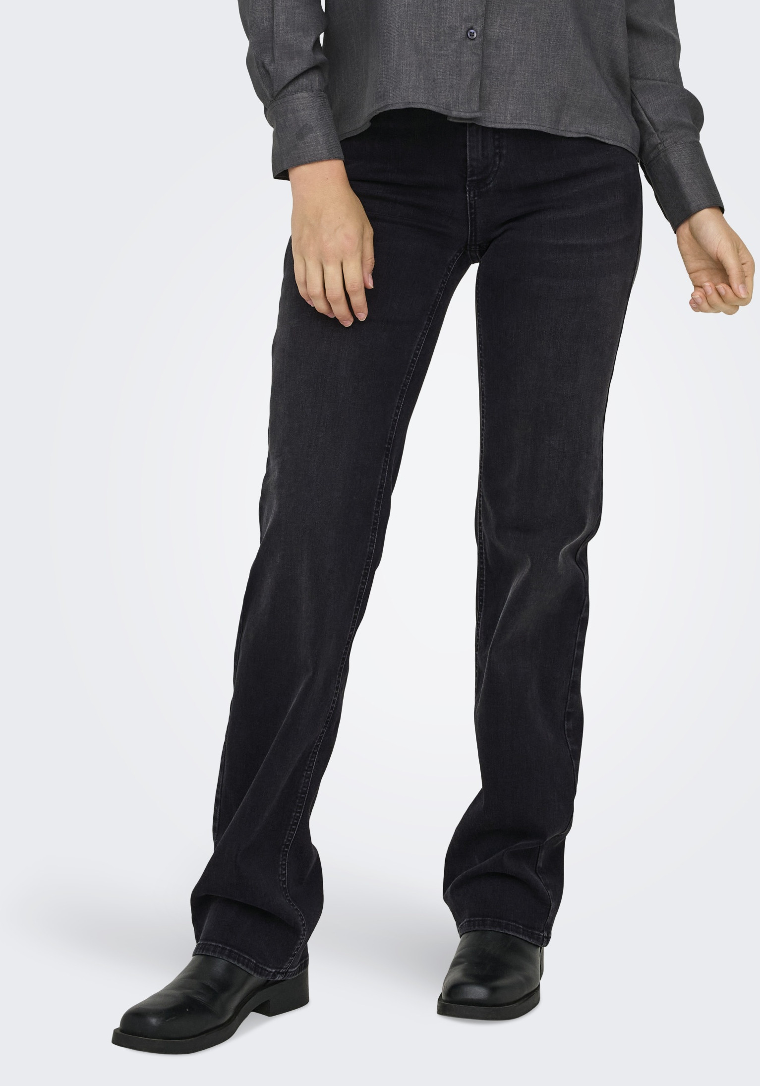 Only Jeans Blush Straight 15330779 Zwart