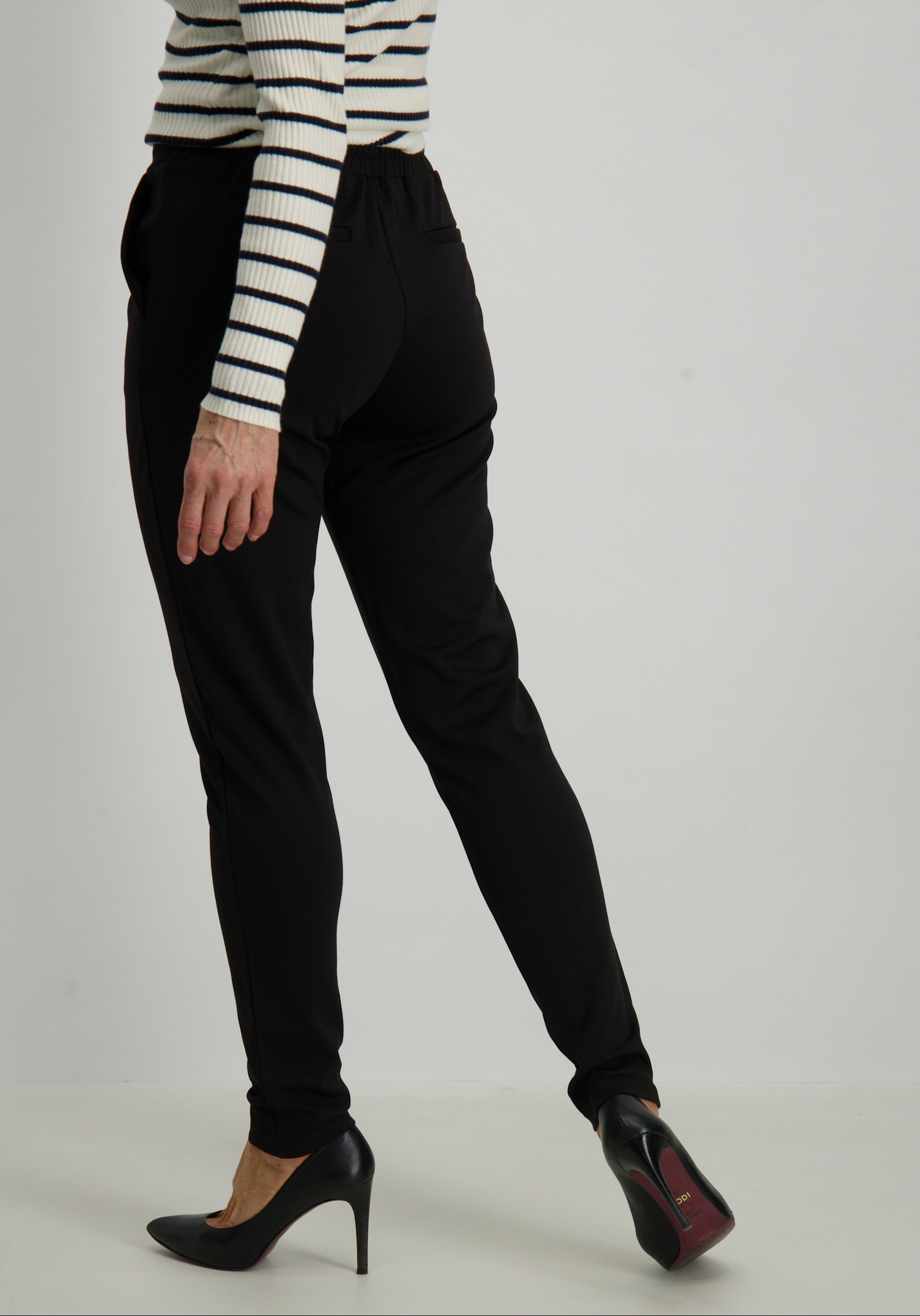 Ichi Broek Kate  20105036 Zwart