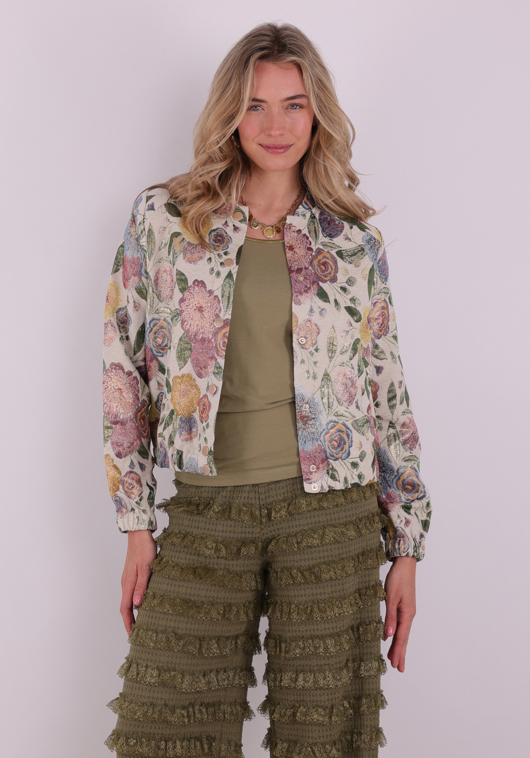 Geisha Bomberjacket Leaves 65090-26 Zand