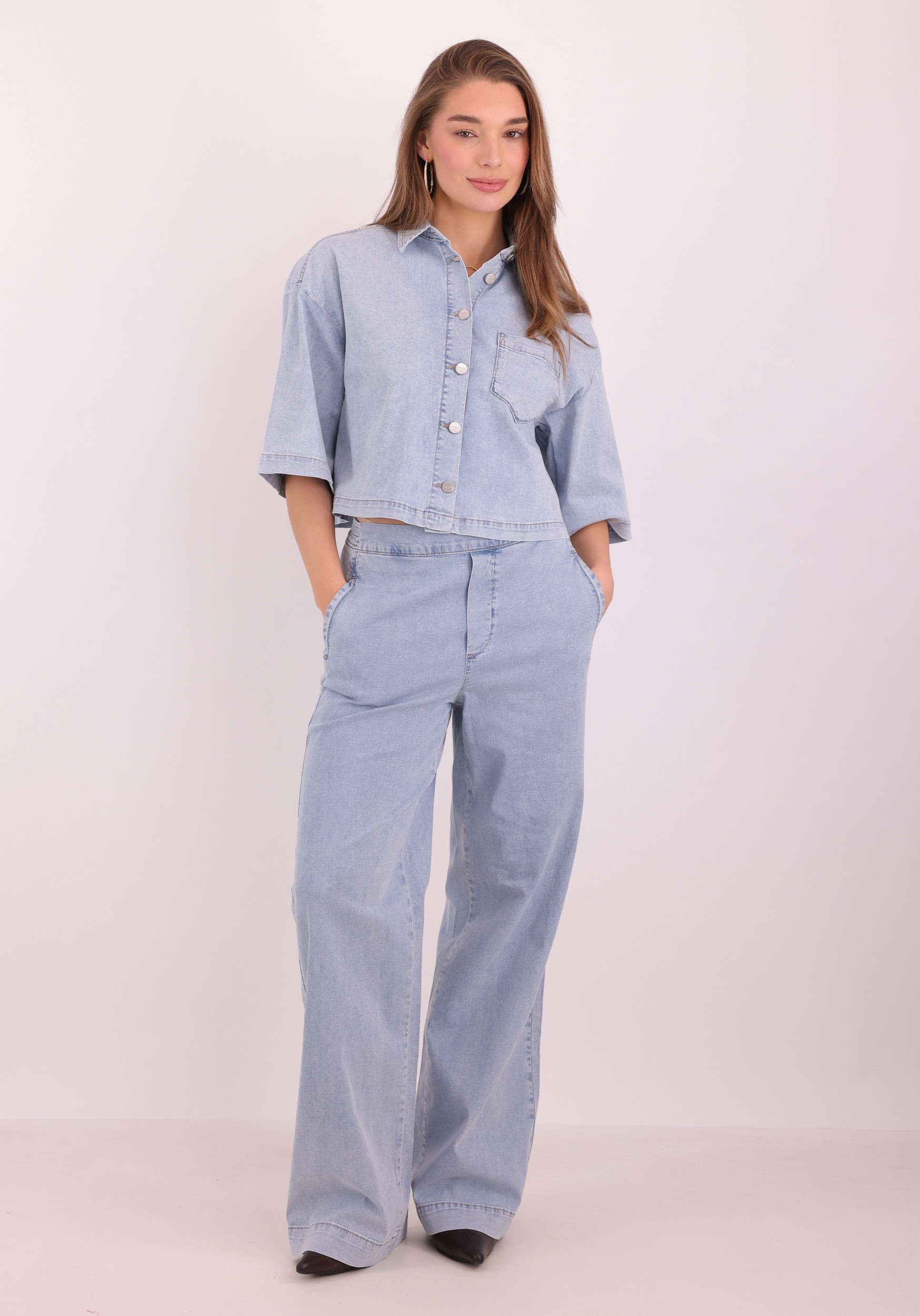 Jansen Amsterdam  SAAR SS26 Licht blauw