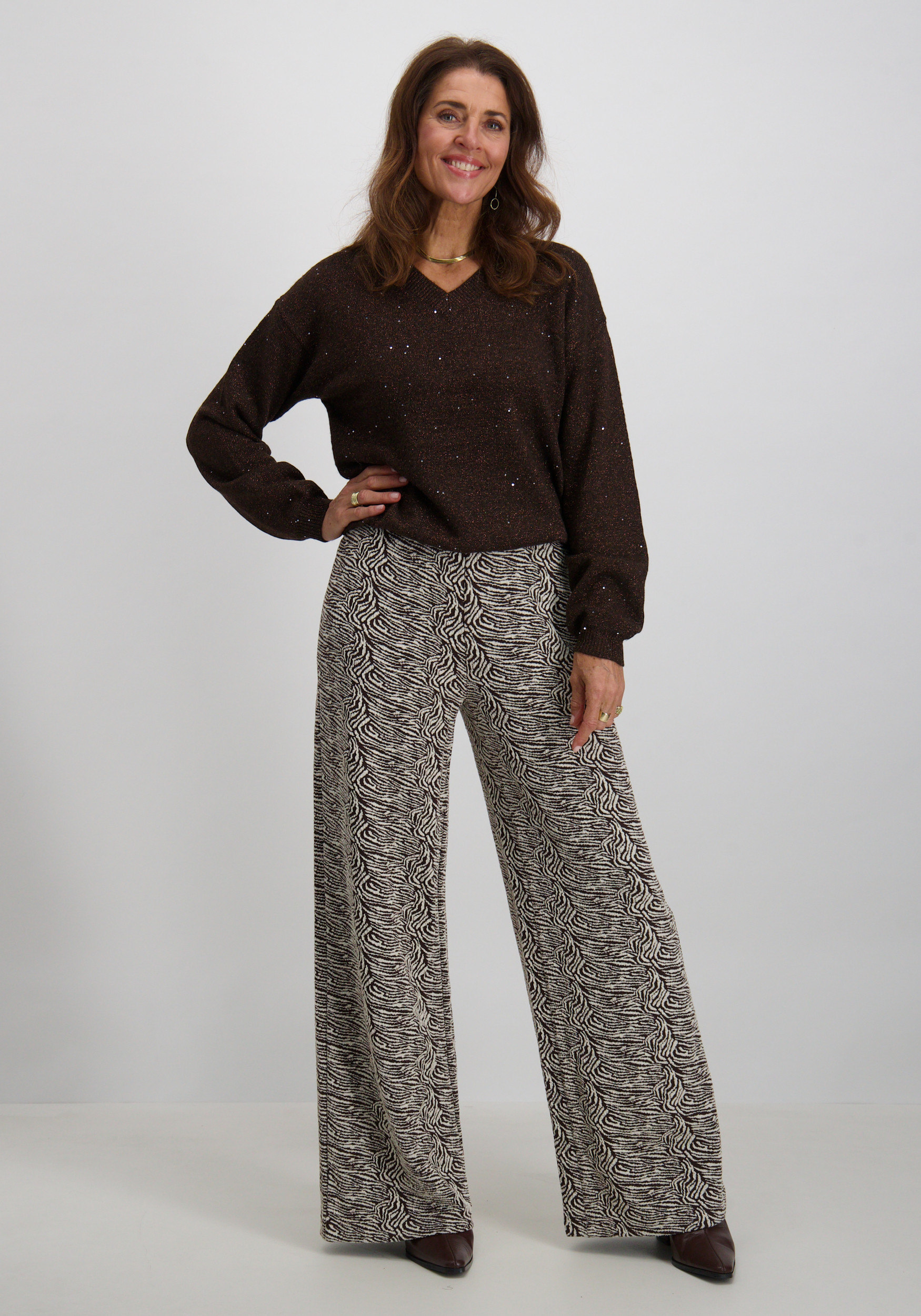 Ichi Broek Oelly 20125479 Donker bruin