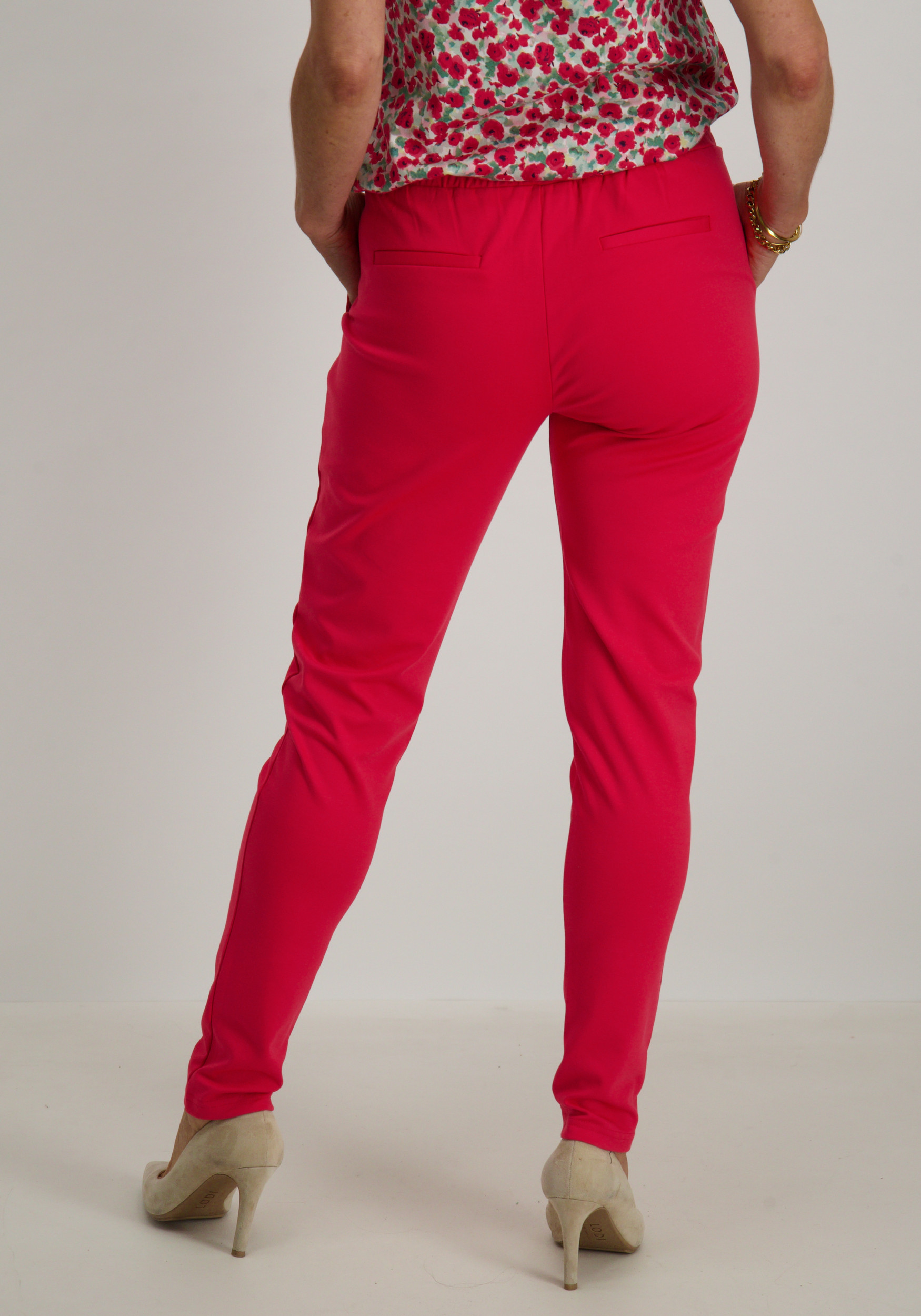 Ichi Broek Kate  20105036 Donker rose