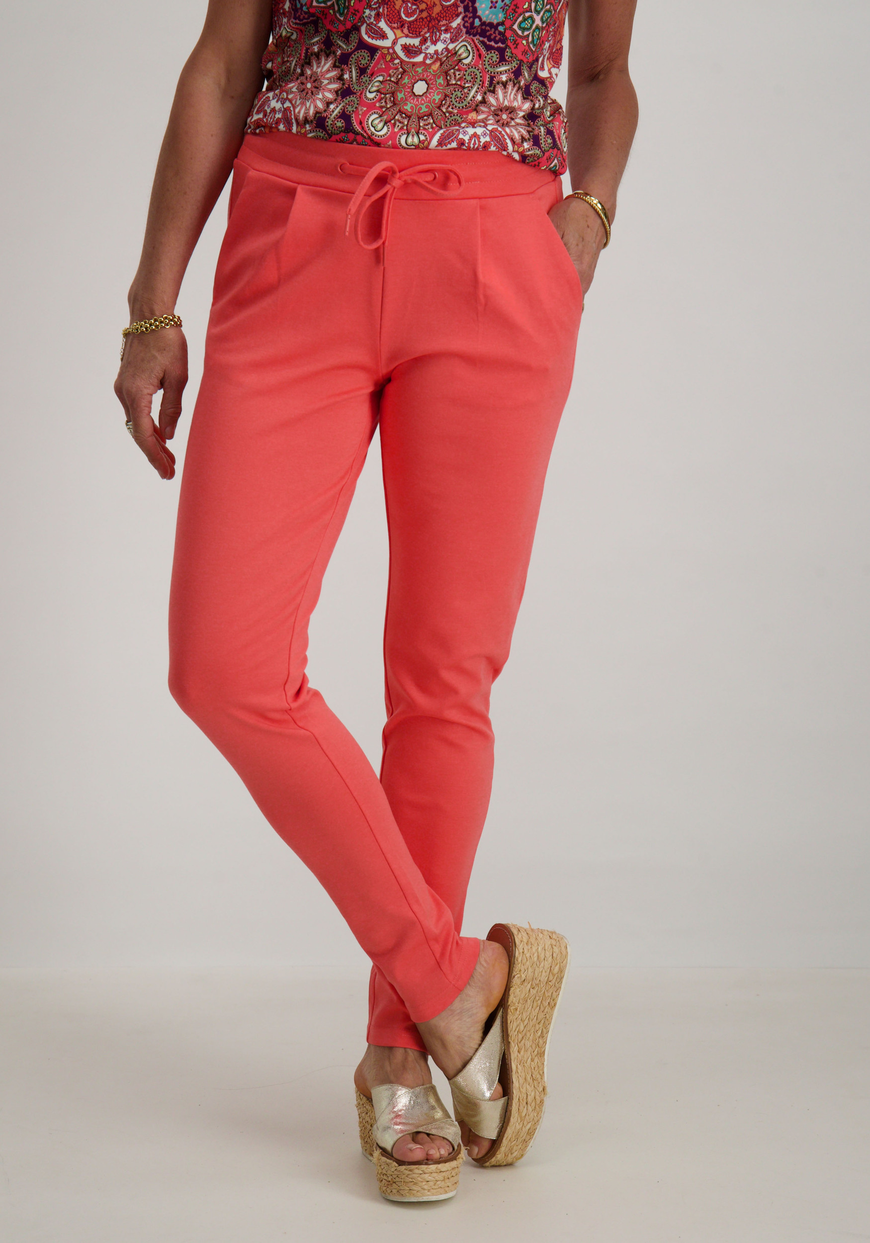 Ichi Broek Kate  20105036 Oranje