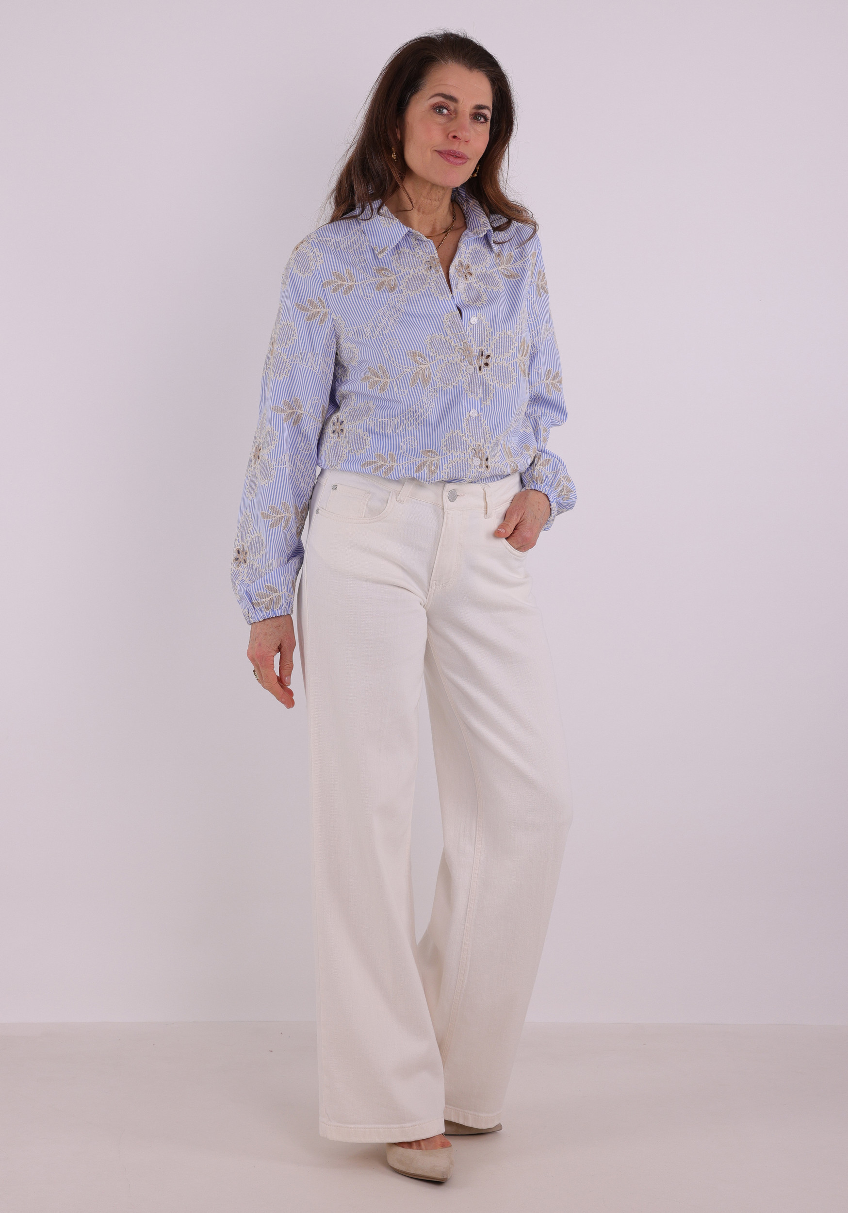Tramontana Blouse Embroidery Flower C41-19-301 Licht blauw