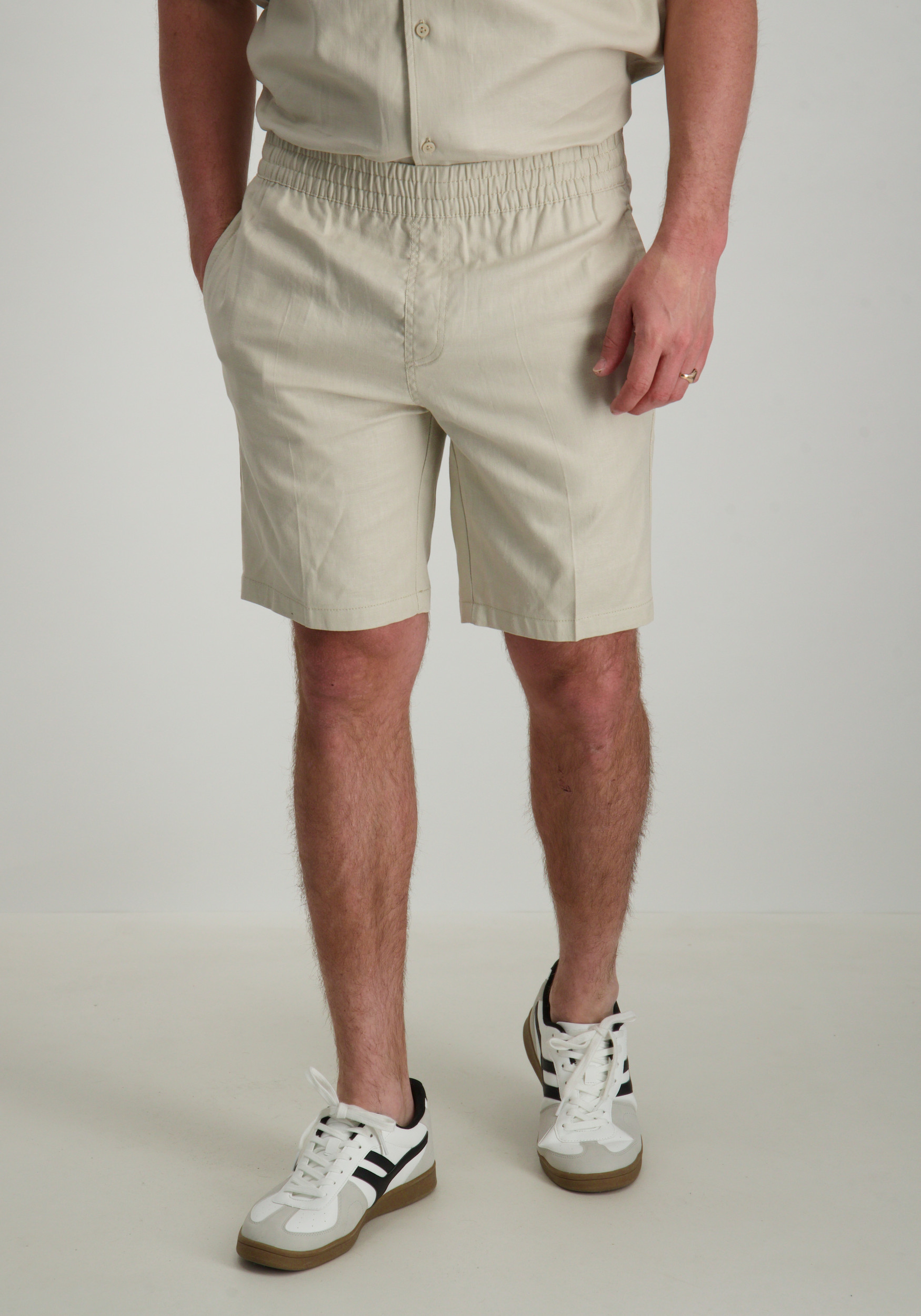 Pure White Korte broek 25010503 Beige