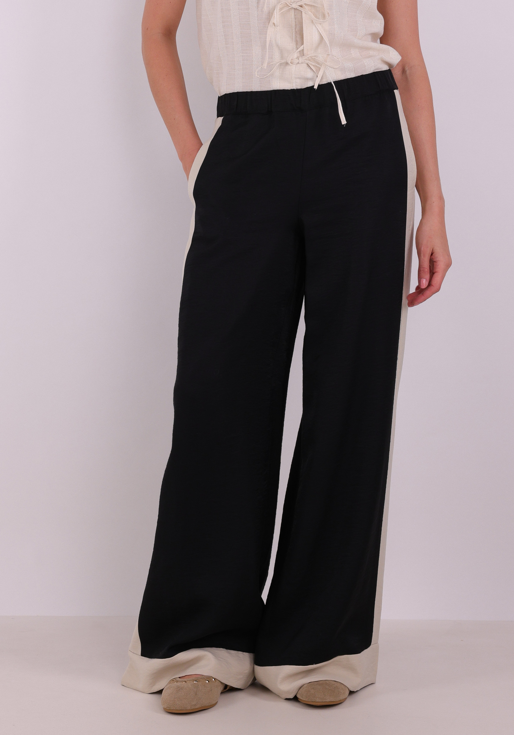 Jansen Amsterdam Broek OLENE SS26 Zwart