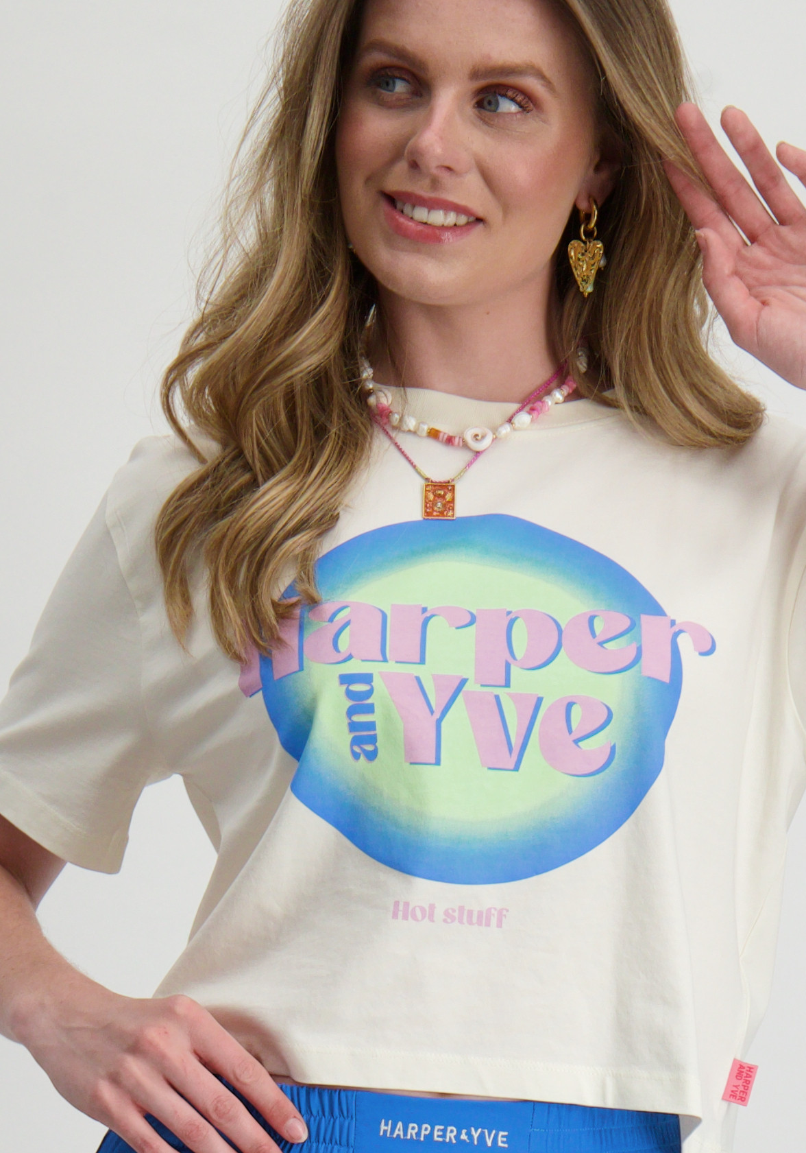 Harper & Yve T-shirt cropped Hotstuff SS25Y308 Ecru