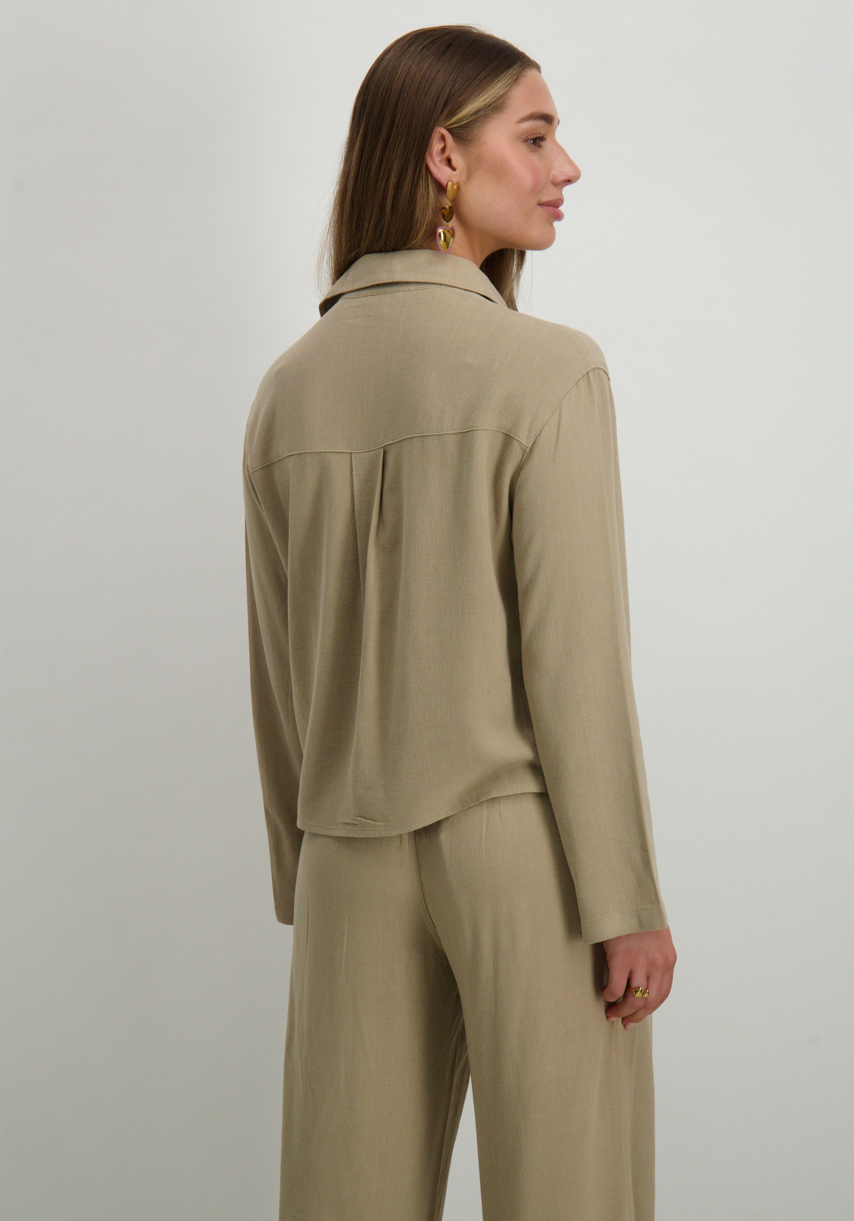 Only Blouse Solvi 15338695 Donker beige