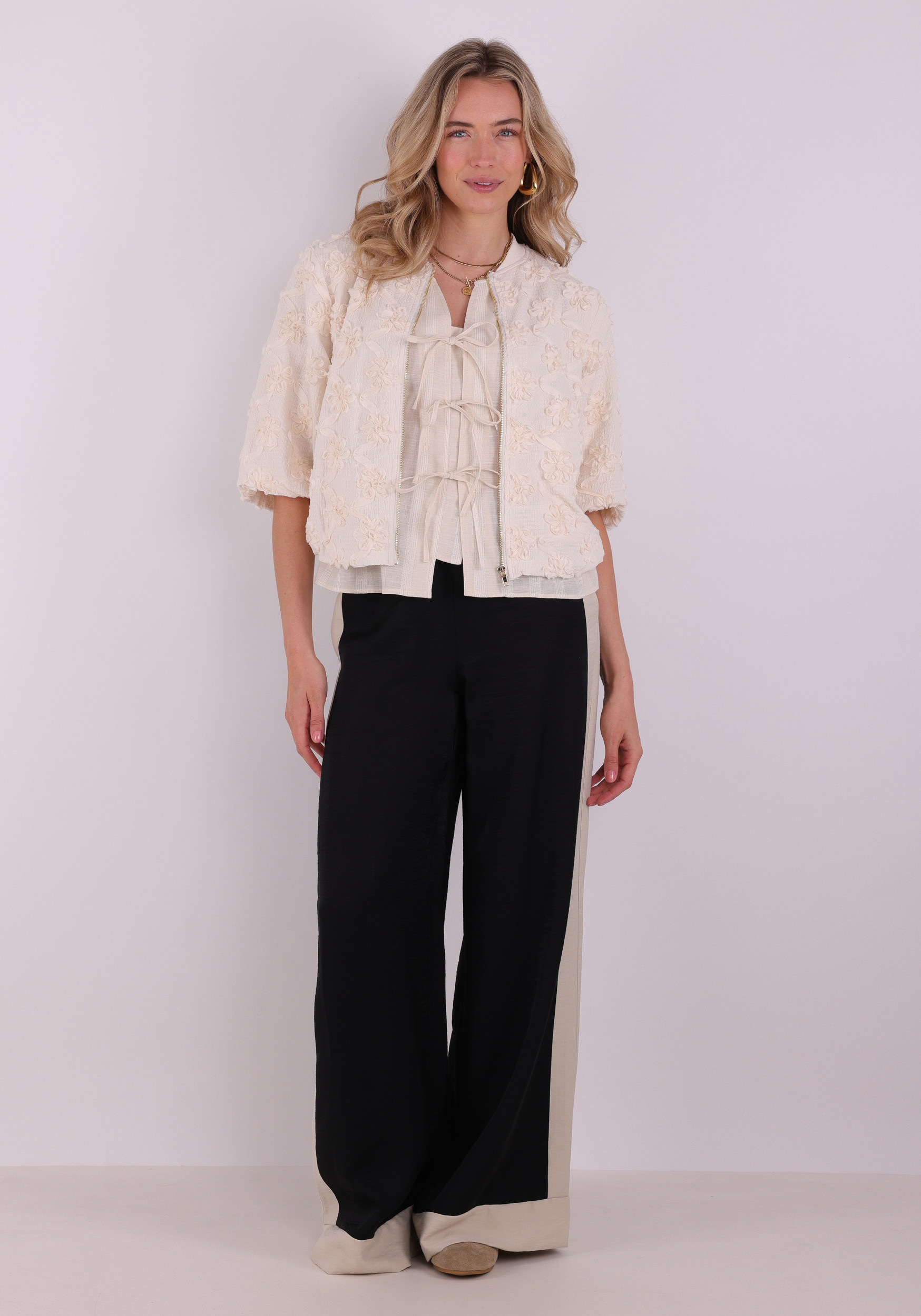 Tramontana Jacket 3D Flower lace C42-19-801 Ecru