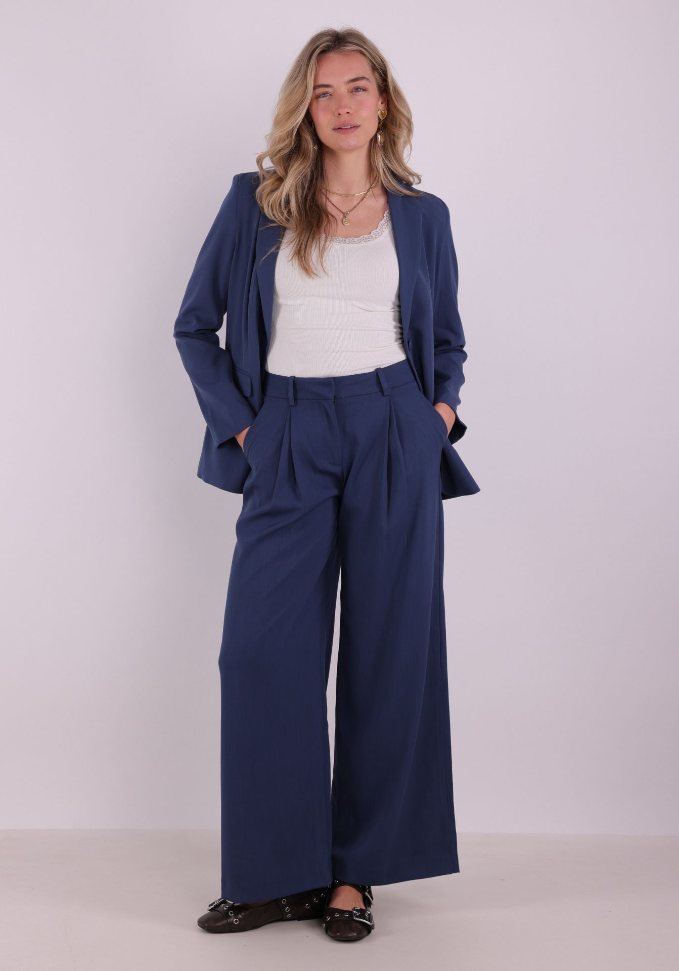Travelstof cargo broek Made by Milaan kobalt blauw